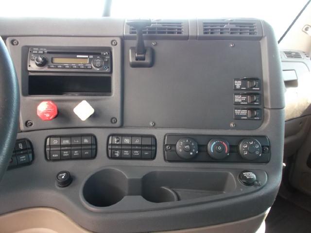 Image #5 (2013 FREIGHTLINER CASCADIA T/A 5TH WHEEL)